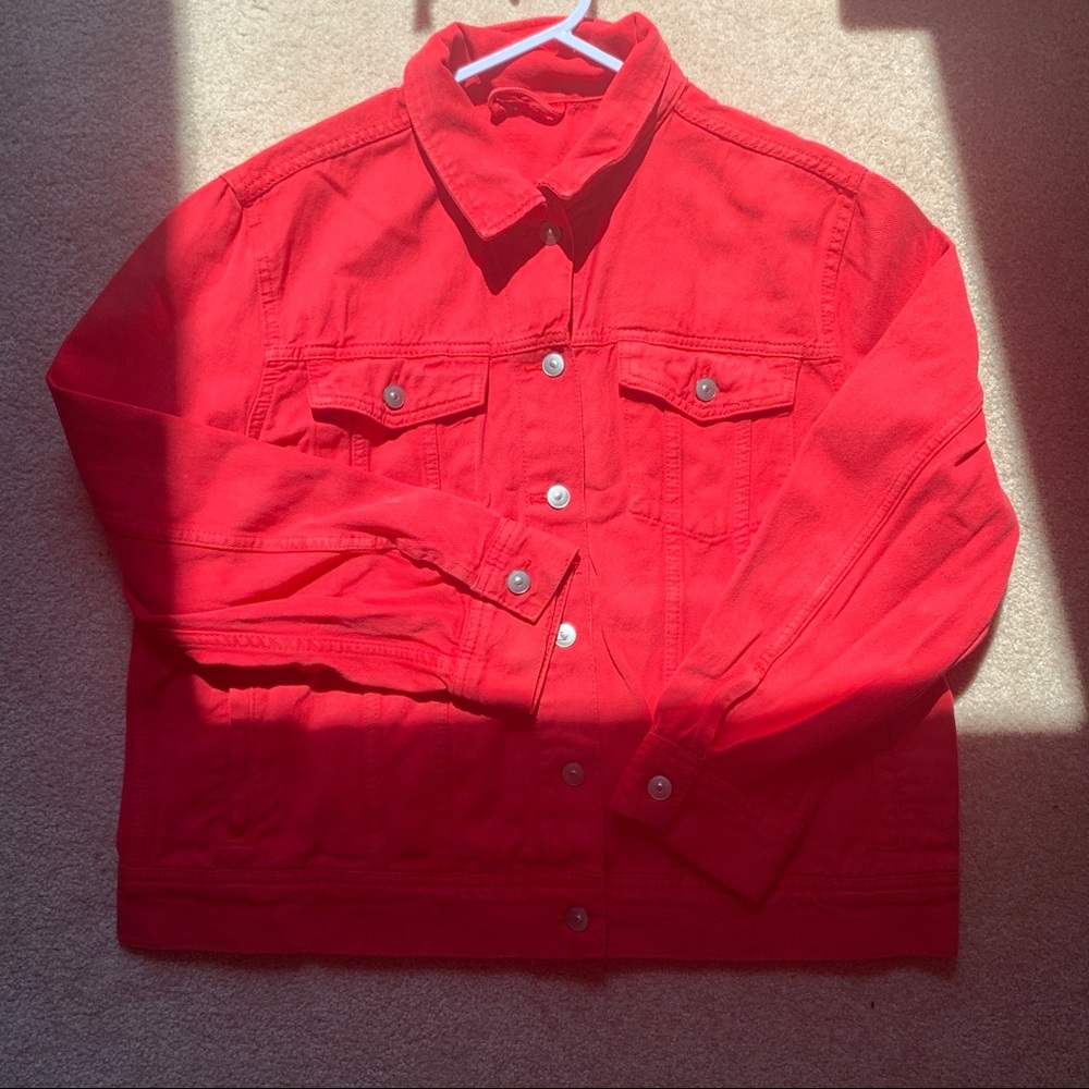 3/55$!!💛💛💛💛💛  red denim jacket